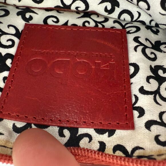 Hobo Linn Slim Leather Wallet Card Case - Picture 7 of 7